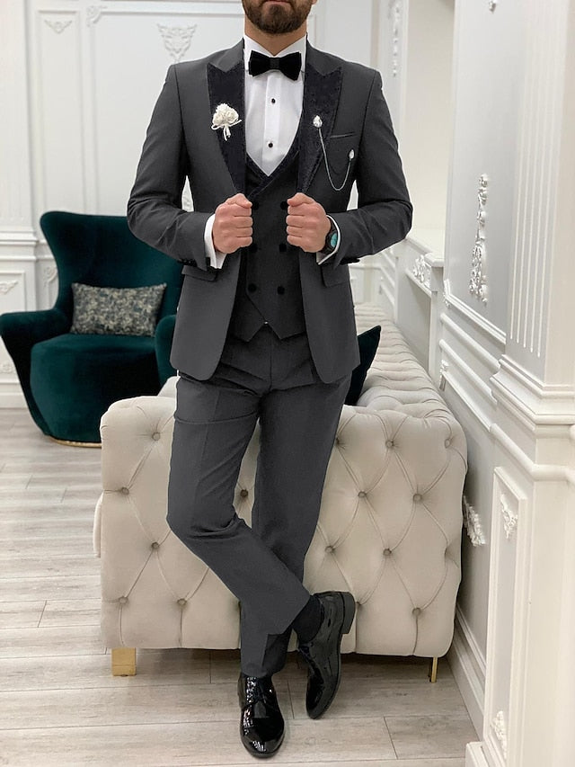 Single-Breasted One-Button Tailored Fit 3-Piece Wedding Suit For Men In Solid Colors