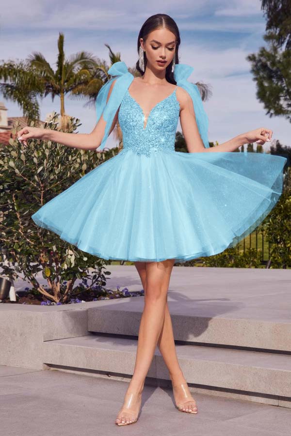 Spaghetti Straps Homecoming Dress Sleeveless Short Cocktail Dress With Appliques