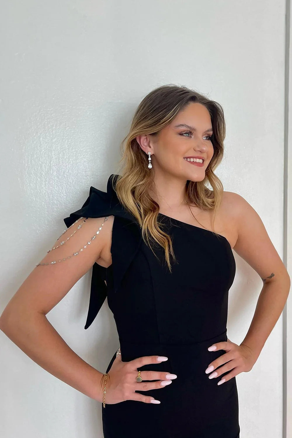 Sparkly Homecoming Dress Black Bodycon Fitting with Slit Short Party Cocktail Dress