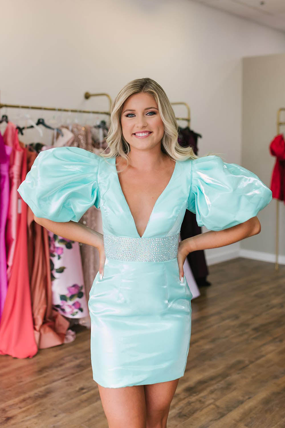 Sparkly Homecoming Dress Cute Puff Sleeves Bodycon Fitting with Beading Short Party Cocktail Dress