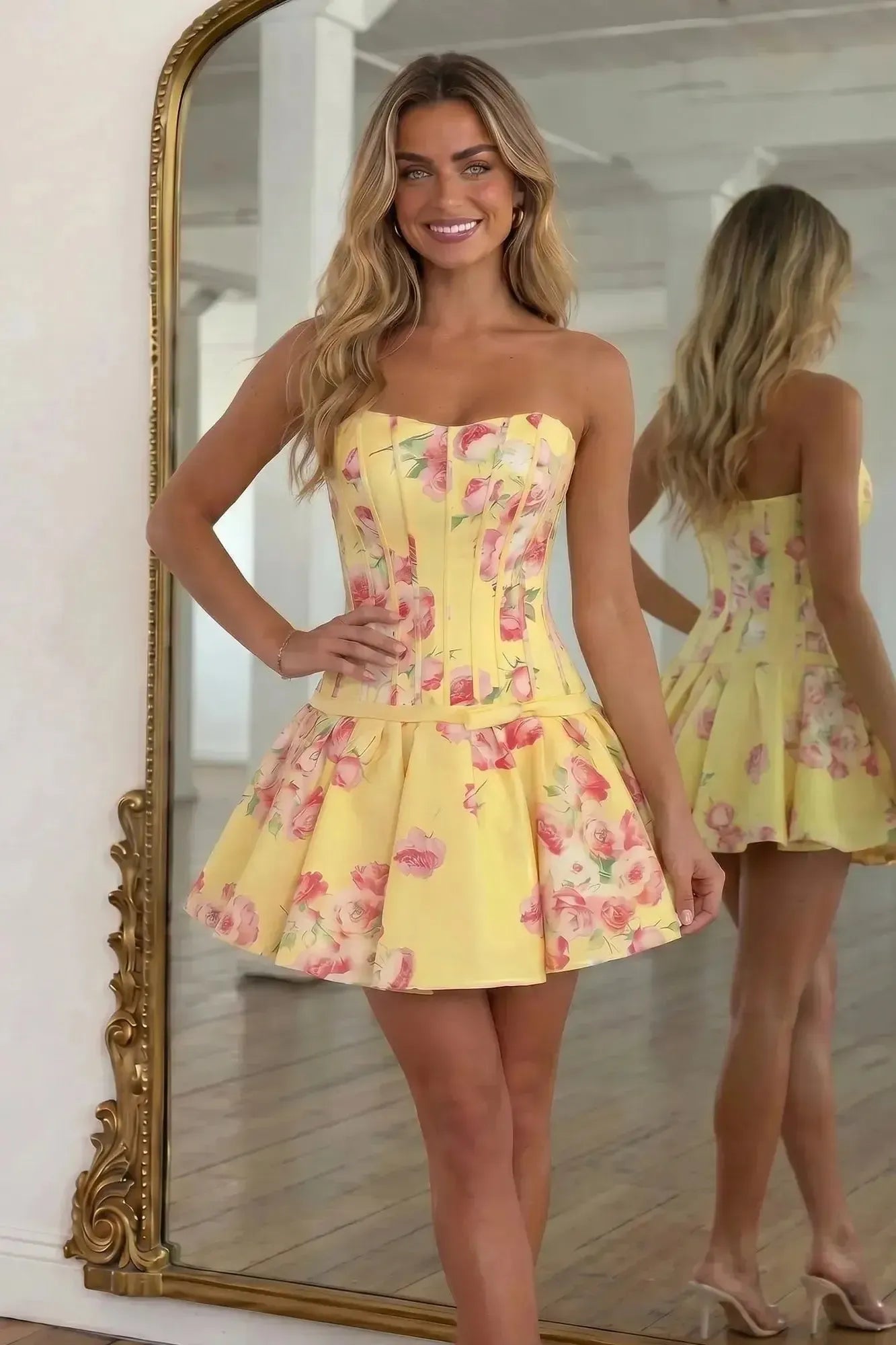 Strapless Floral Corset Homecoming Dresses Mini Cocktail Dress with Oversized Back Bow