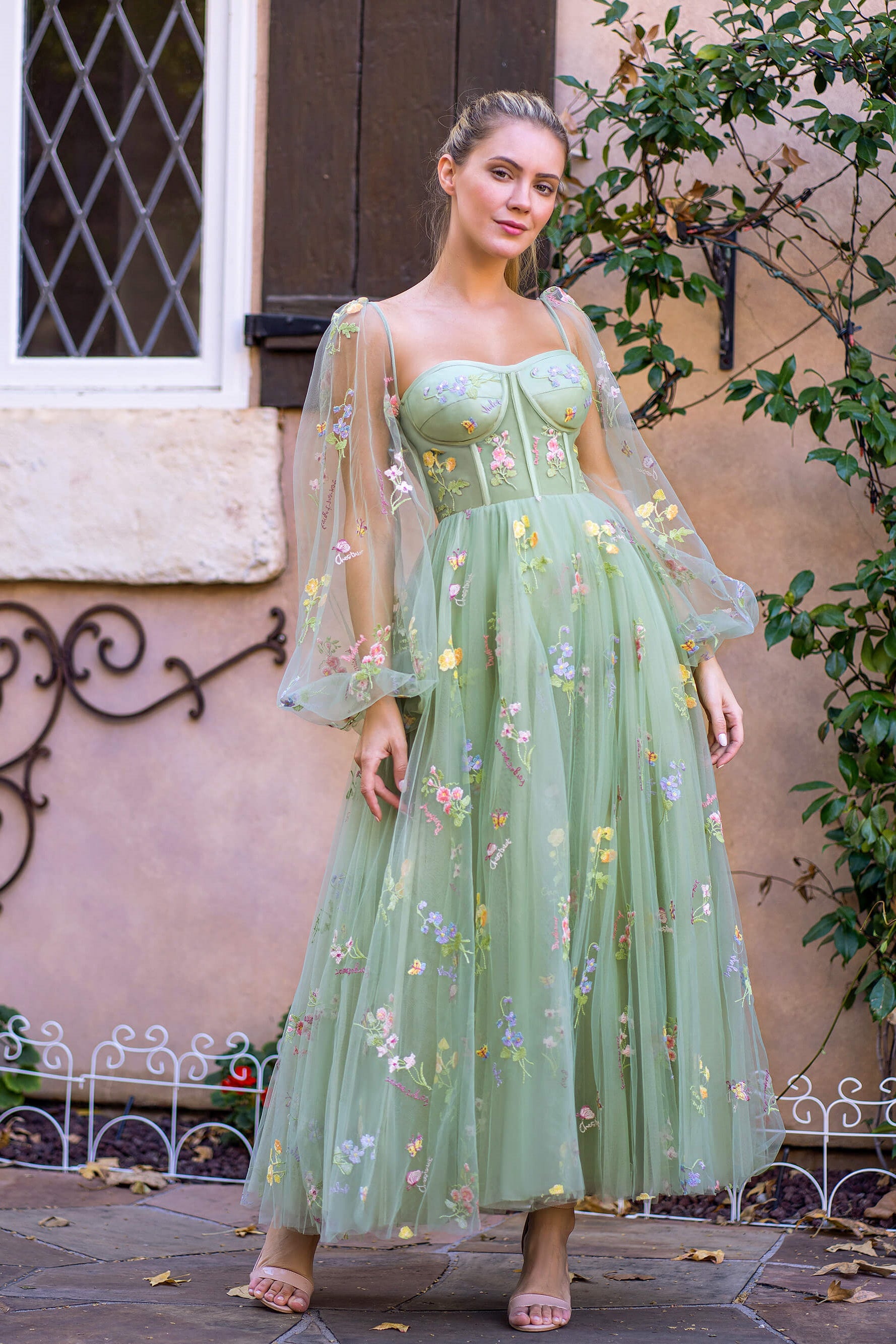 Sweetheart Collar Prom Dress Embroidery Tea Length Tulle Puff SleevFloral Corset Evening Dress