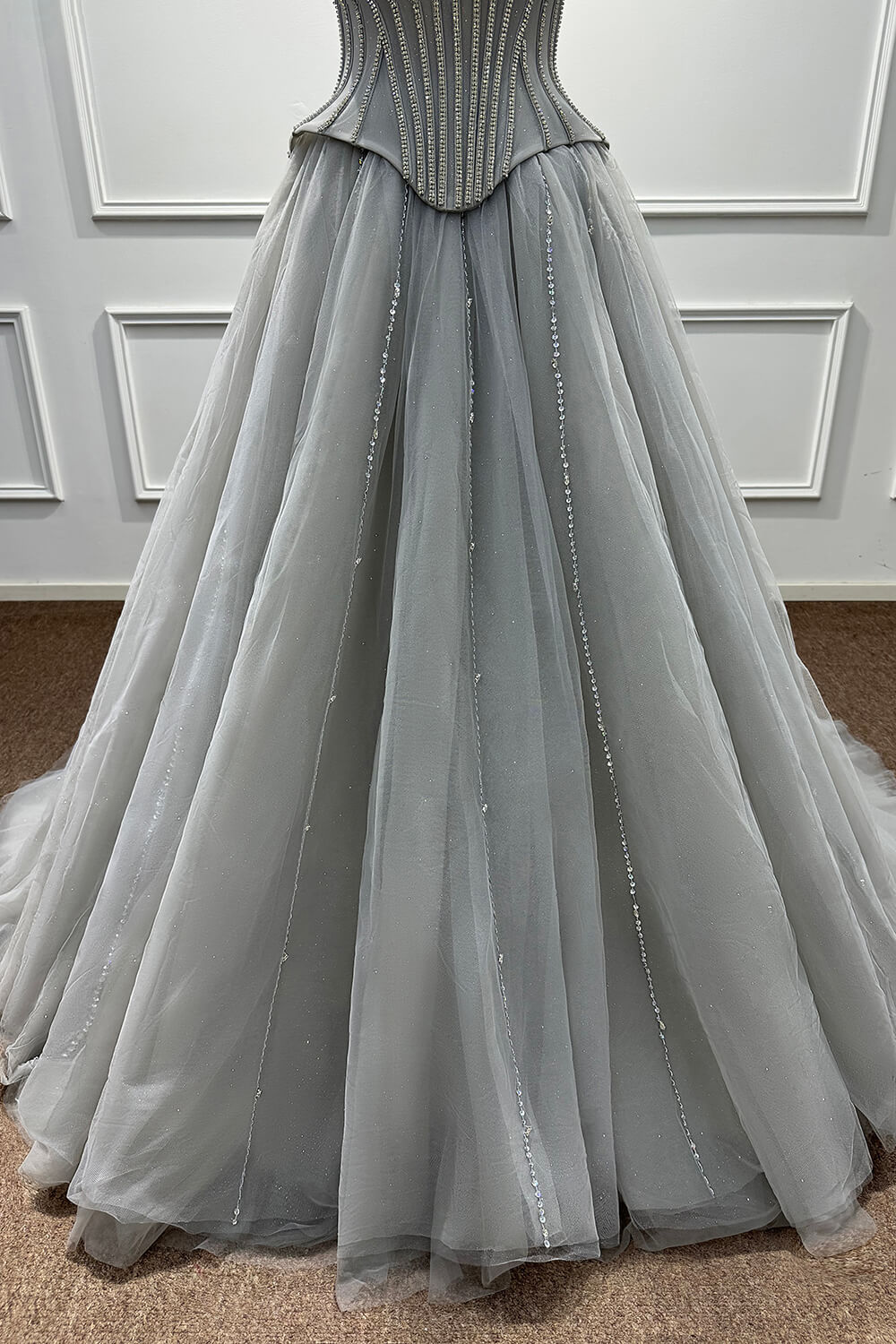 Sweetheart Corset Dress A Line Grey Tulle Prom Dress with Beadings and Rhinestones