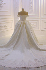 Sweetheart Lace Appliques Off The Shoulder Panel Train Wedding Dress