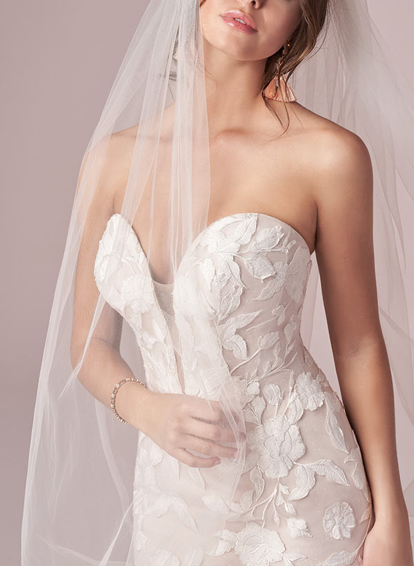 Sweetheart Sleeveless Sweep Train Lace Mermaid Wedding Dress