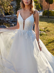 Sweetheart Sleeveless Sweep Train Tulle Wedding Dress With Lace