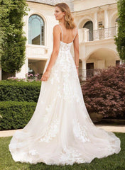 V Neck A Line/Princess Tulle Lace Wedding Dress With Appliques Lace