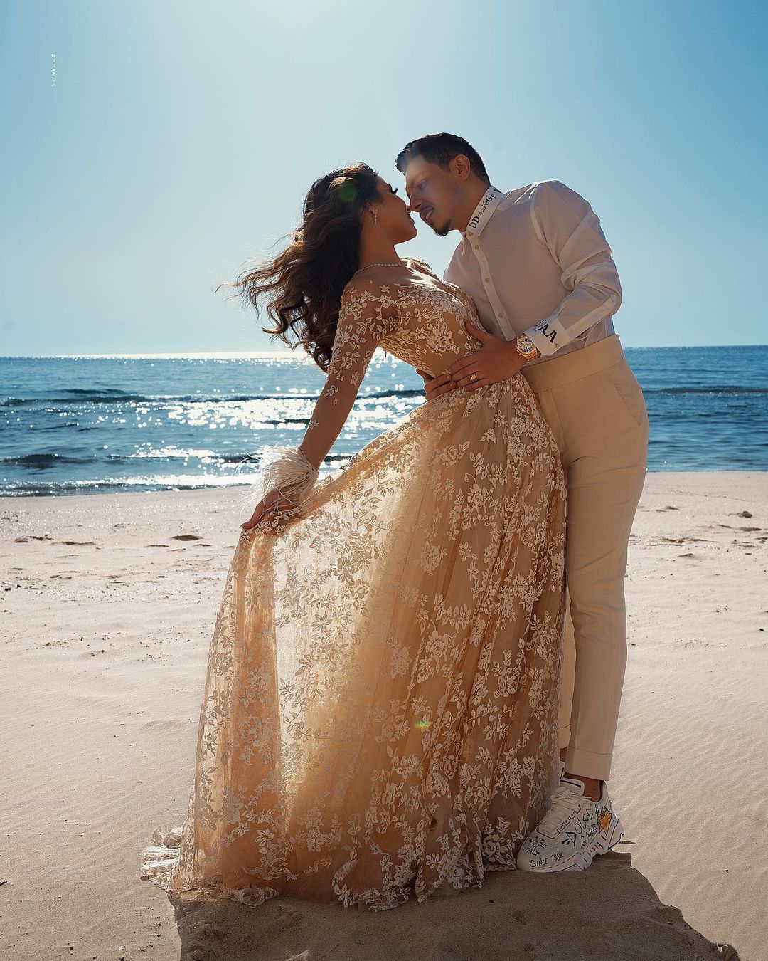 Vintage Long Sleeves Lace Wedding Dress Mermaid Tulle Bridal Gown