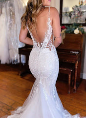 Vintage Tulle Wedding Dress with Appliques Lace Trumpet/Mermaid V Neck