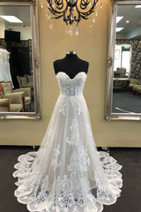Wedding Dress Handmade Ivory Sweetheart Neck Tulle Lace Long Lace Prom Gown Bridal Gown