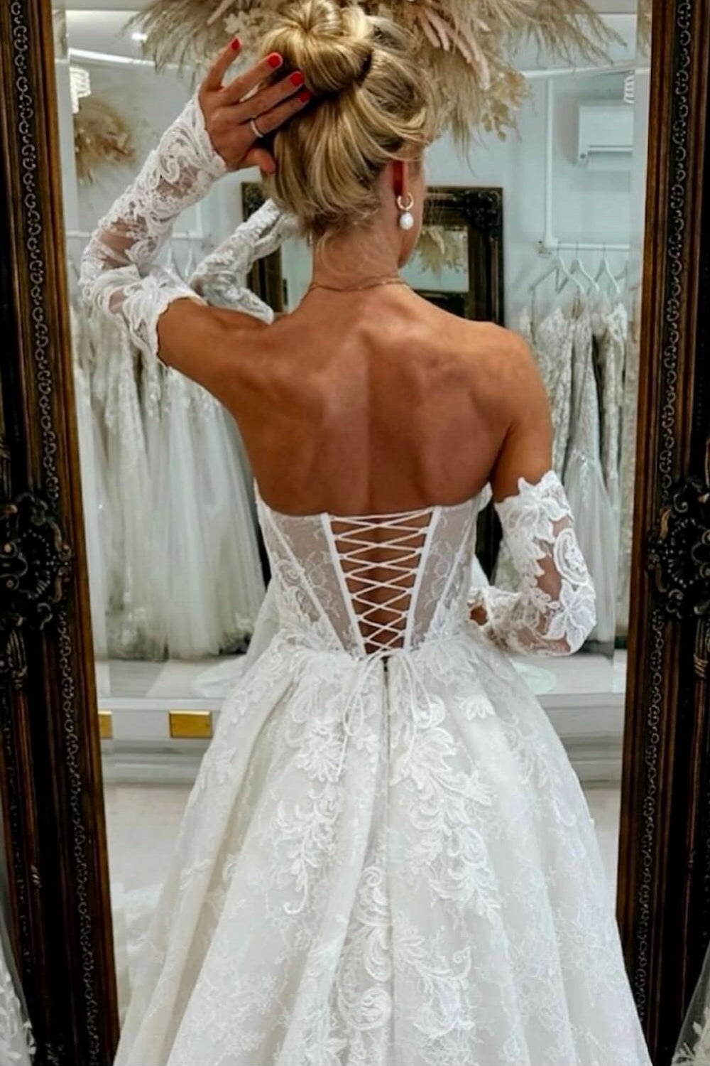 White Wedding Dress A Line Strapless Sleeveless Cathedral Train Lace Bridal Gown With Appliques