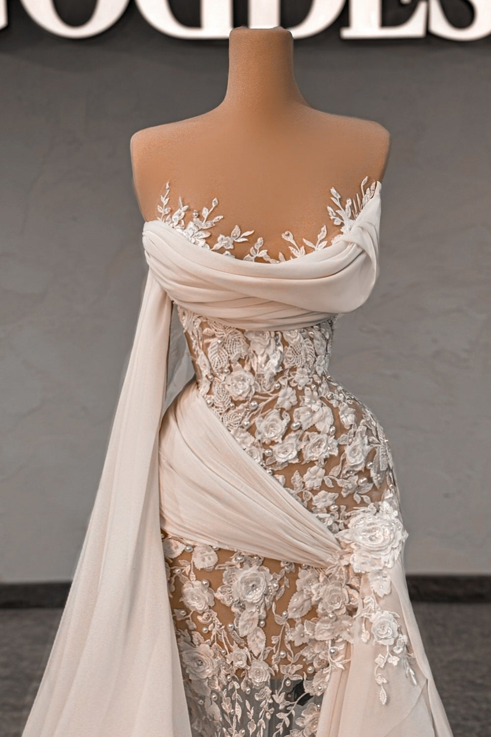 White Wedding Dress Lace Column Strapless Sleeveless Beaded Panel Train Chiffon Bridal Gown With Pearls