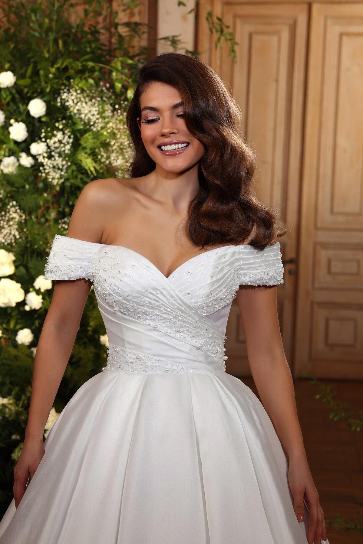 White Wedding Dress Sweetheart Ball Gown Off The Shoulder Beaded Satin Bridal Gown With Pearls