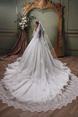 White Wedding Dress Sweetheart Off The Shoulder Long Sleeves Ball Gown Cathedral Train Lace Bridal Gown
