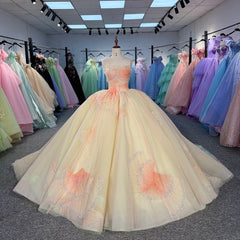 Yellow 2025 Quinceanera Dress Sweet 15 Evening Dress Crystal Sleeveless Beading Ball Gown Dress