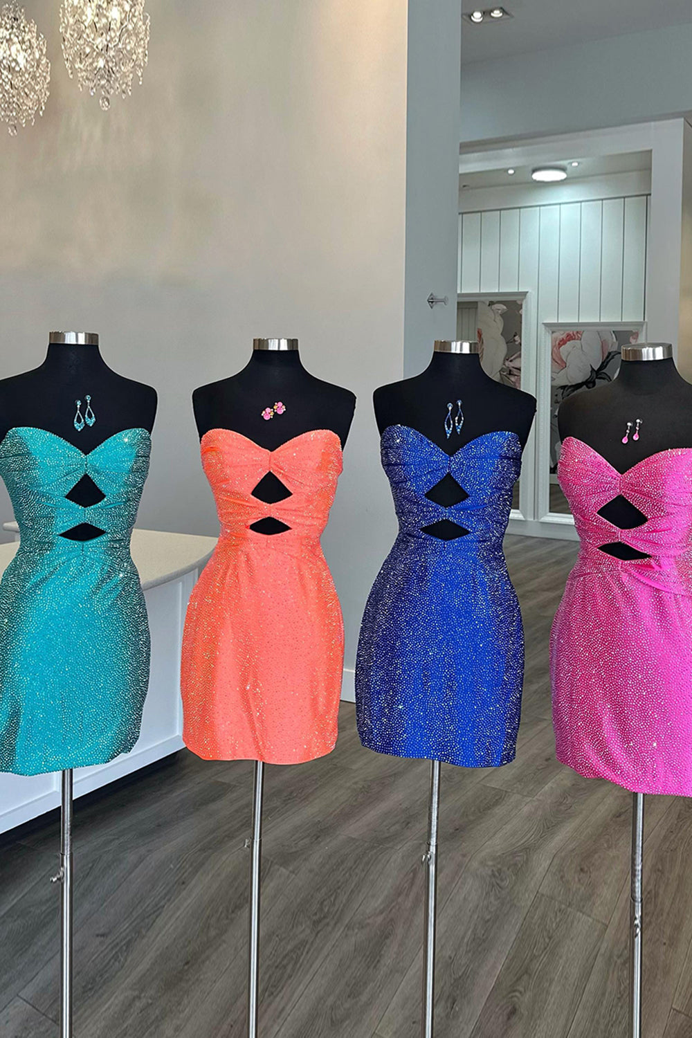 Yellow Cut Out Tight Homecoming Dresses Beaded Short Cocktail Dresses