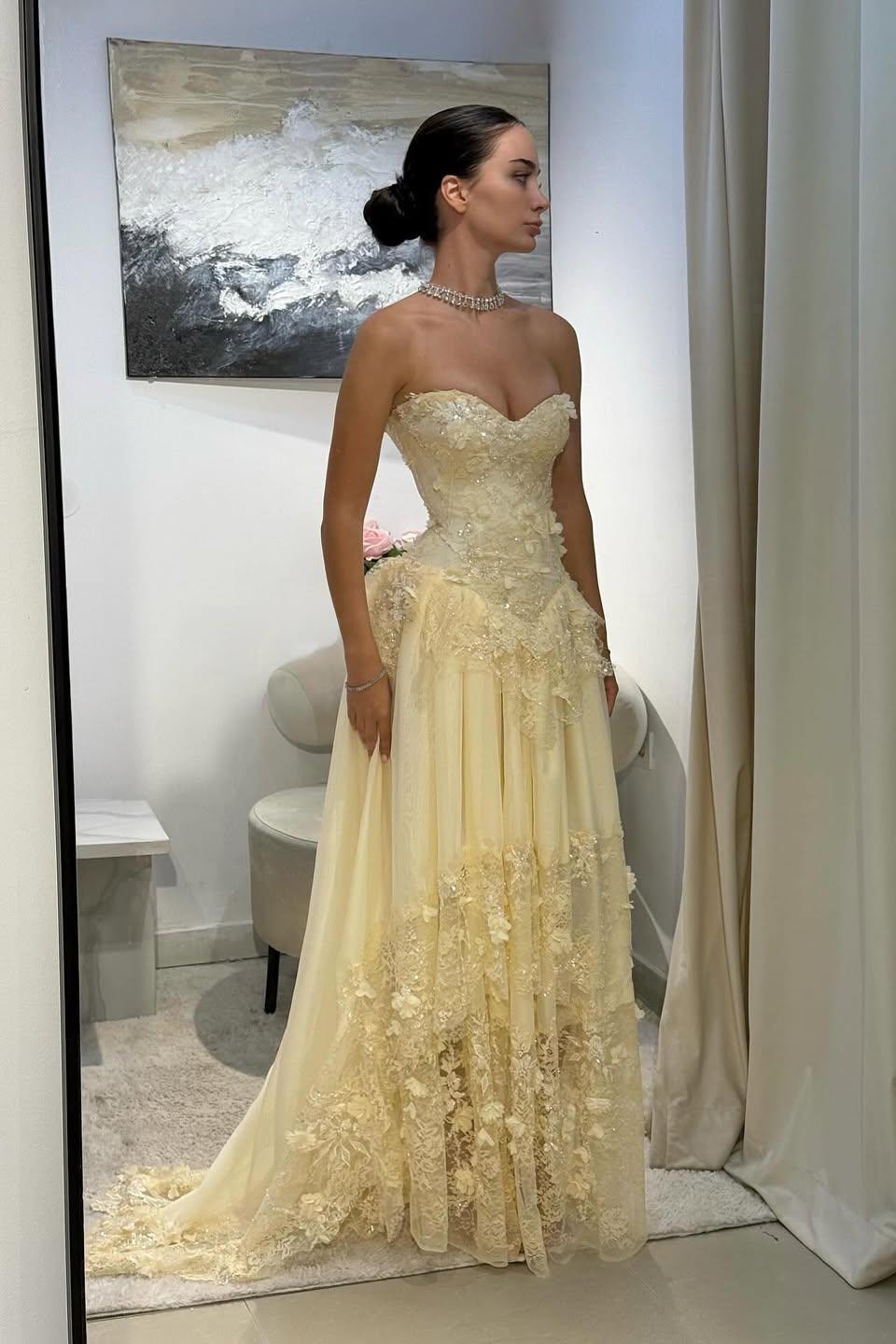 Yellow Lace A Line Prom Dress Sweetheart Lace Appliqued Formal Dress with 3D Flowers