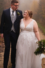 Dressystars V Neck Beach Plus Size Wedding Dress A Line Tulle Bridal Gown with Lace Appliques
